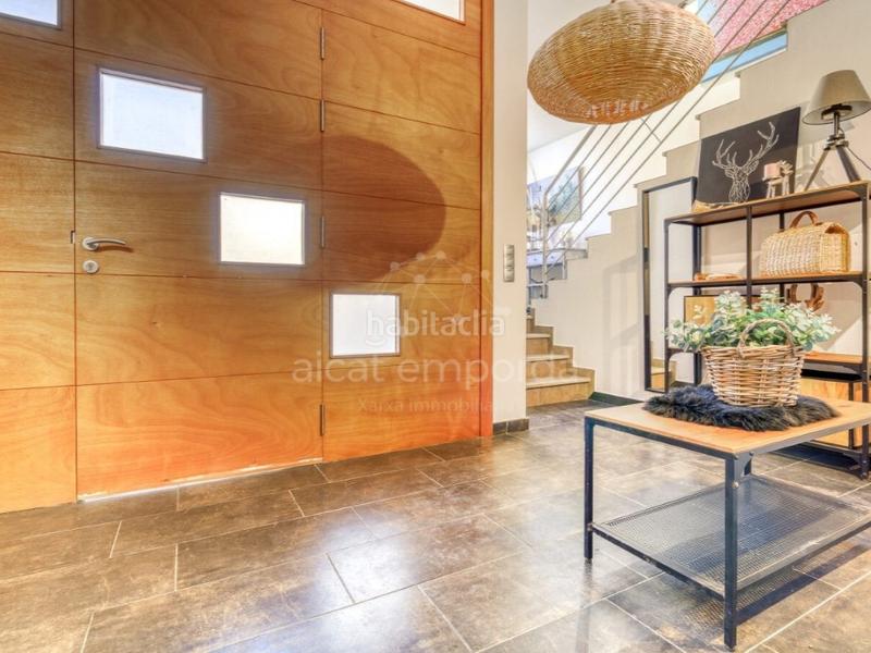 Foto c89bcec0-04dc-40e7-8d07-001c3100ff6c. Casa en calle vilafant 15 en santa llogaia, privacidad, luz natural, espacio al aire libre ... 396 m2 útiles y 400 m2 de terreno 100 edificable. en Santa Llogaia d´Àlguema