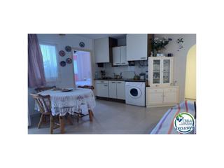 Appartement  Avenida del port canigo 3. Encantador apartamento con garaje en roses, santa margarita