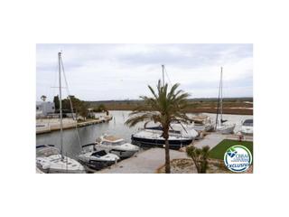 Appartement  Avenida de la illeta. Amplio apartamento con terraza, parking, trastero, vistas al mar