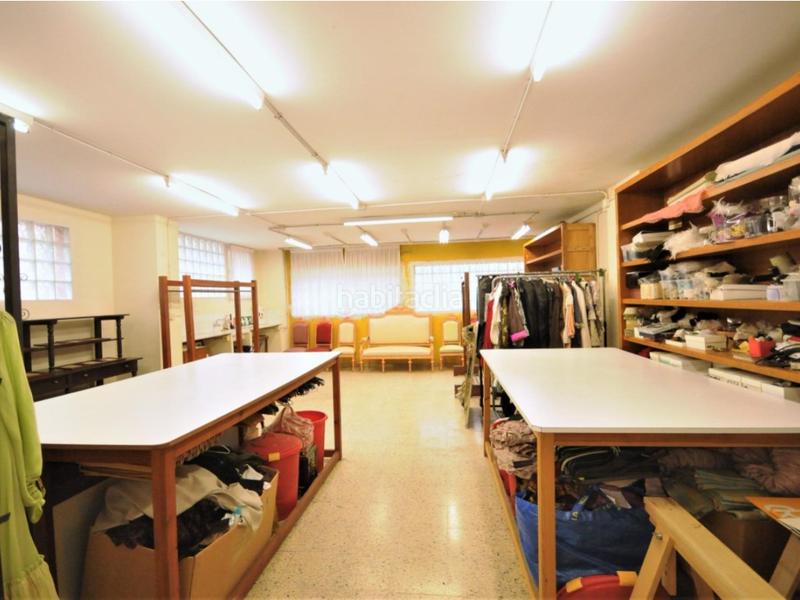 Foto c60ed66c-e069-4372-bb5c-fe0a4bb0882e. Local comercial a Eixample-Horta Capallera Figueres