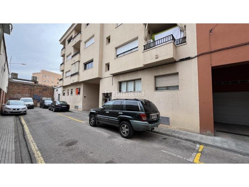 Foto f3c17813-dbdf-4333-8813-6dd24e8295c4. Posto auto in Creu de la Mà Figueres
