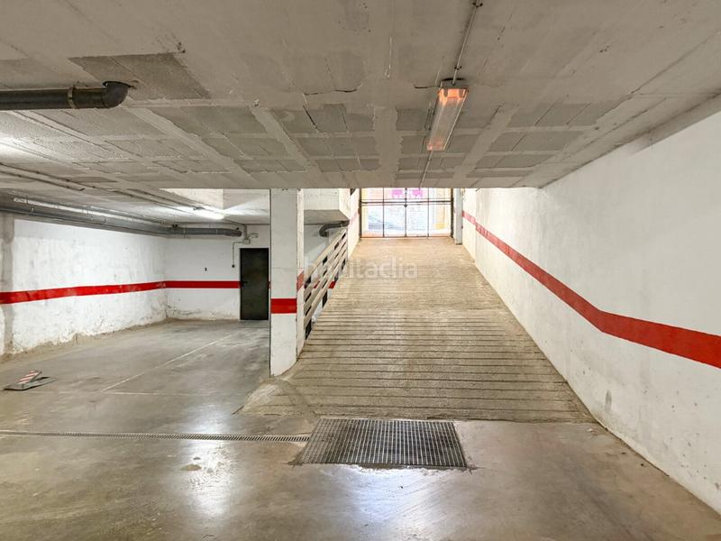 Foto f5147432-bf7d-470a-bbf3-b4e096279b8e. Pis a calle progres 7 a Carretera de Roses-Fossos Figueres