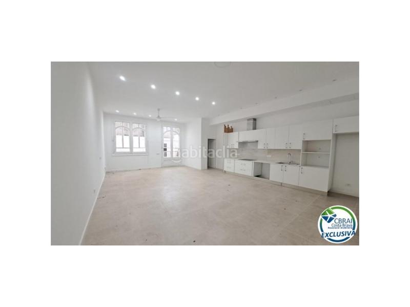 Foto 6d8dfaa8-2e45-48b2-b9f7-8318a260ee30. Casa en calle st pau 34 casa en venta en el centro en Figueres