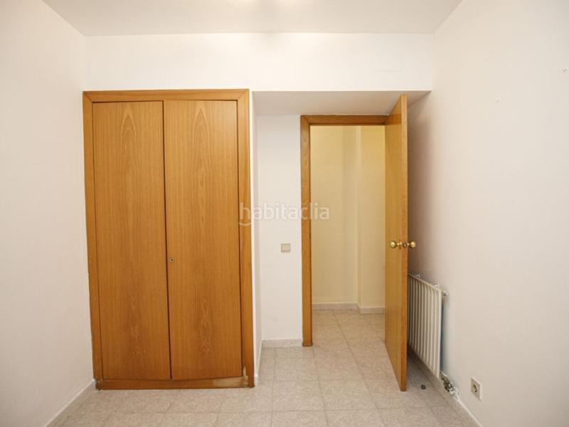 Foto da9a7bcd-5d5a-457b-b37e-851e37605da4. Pis amb calefacció a Creu de la Mà Figueres