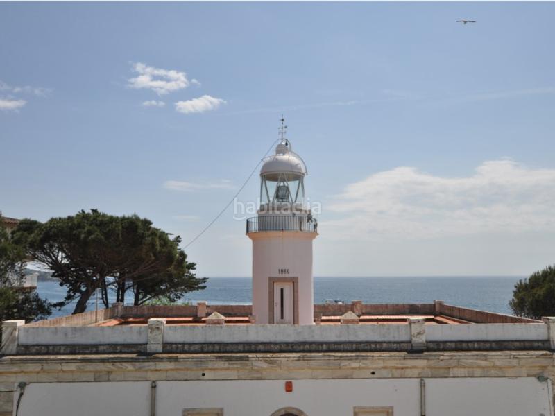 Foto 809866d7-35d6-48a5-b2d2-e2a4ae0a6f04. Casa  con jardín y dos apartamentos. en Nord Roses