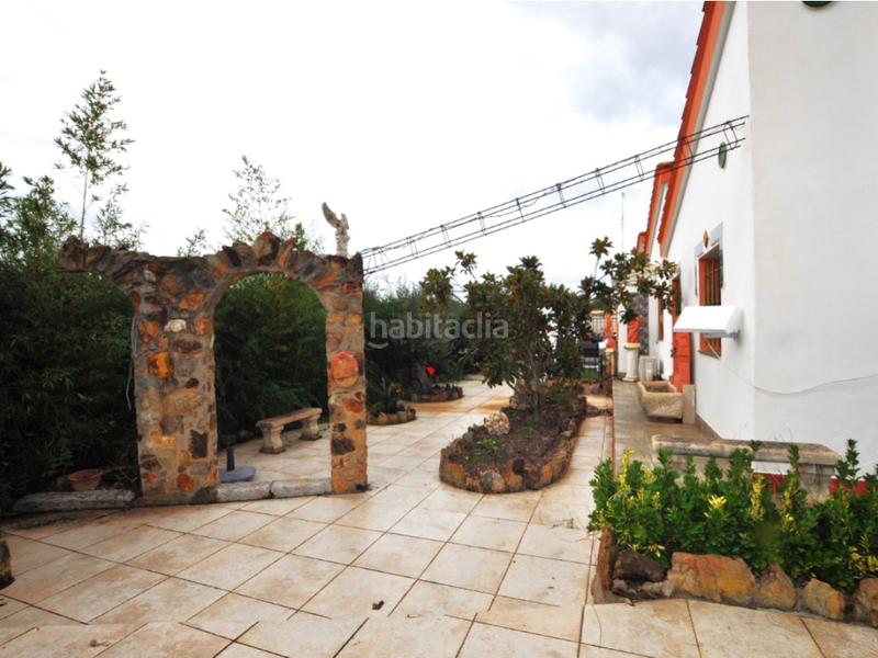 Foto bc43a362-009a-4959-99cb-7897b285a4b9. Casa  con jardín y dos apartamentos. en Nord Roses