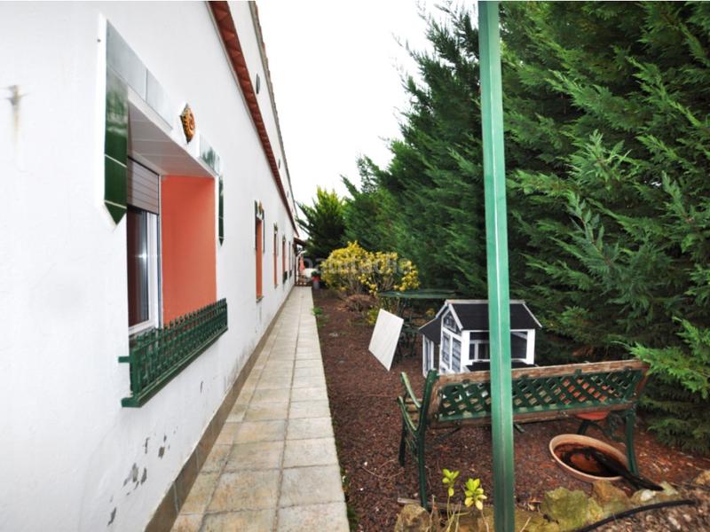 Foto f55efe21-e33d-49e5-820a-6591a81a69ab. Casa  con jardín y dos apartamentos. en Nord Roses