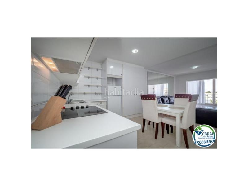 Foto 327b9114-1df0-4683-be87-4041be04ba5e. Piso en sector Sant Maurici 212 bonito apartamento con vistas al lago en Empuriabrava