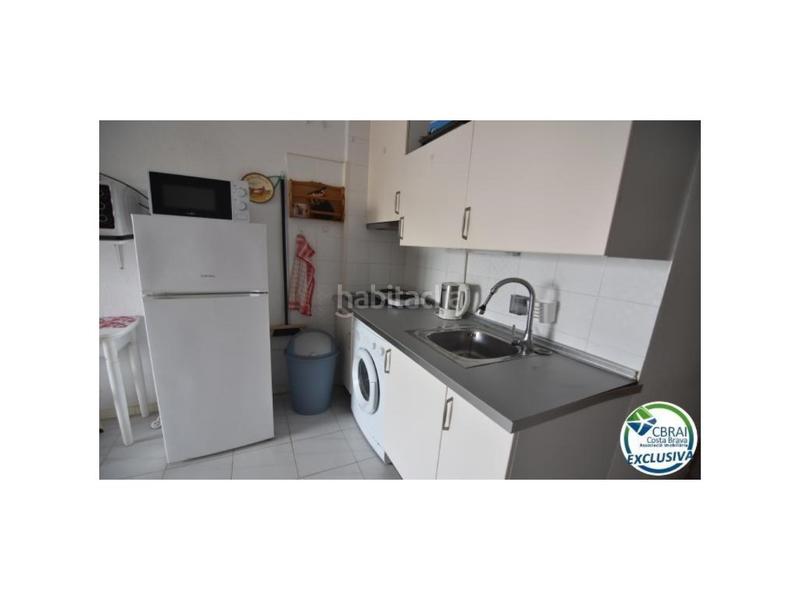 Foto 79cb2599-b839-471e-8cc7-0ff57c60b42b. Estudi a Muga - Gran Reserva - Badia Empuriabrava