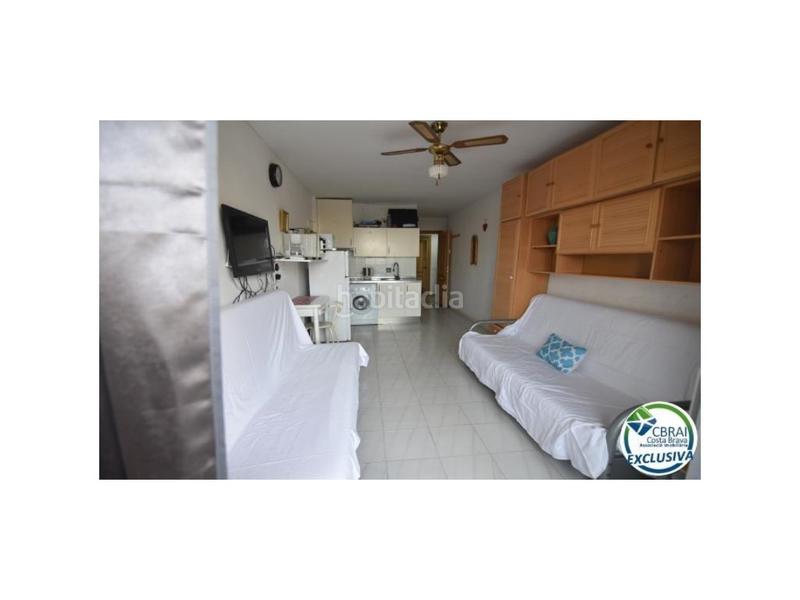 Foto fde62ba9-12b2-4e79-bc7e-bd05c8281ab0. Estudi a Muga - Gran Reserva - Badia Empuriabrava