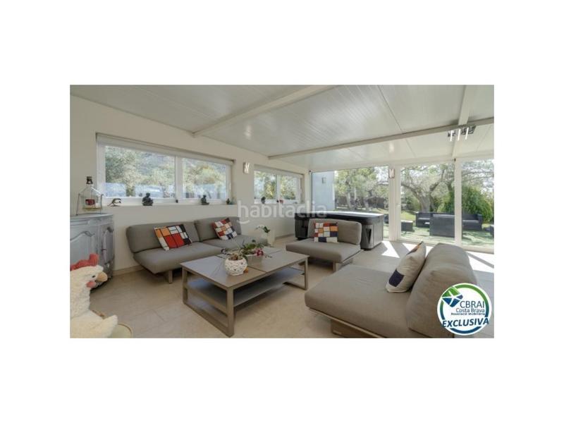 Foto 175d5e18-d5d1-49a0-89d2-580a0234dc9c. Casa in carrer de l'olivera in Palau-saverdera