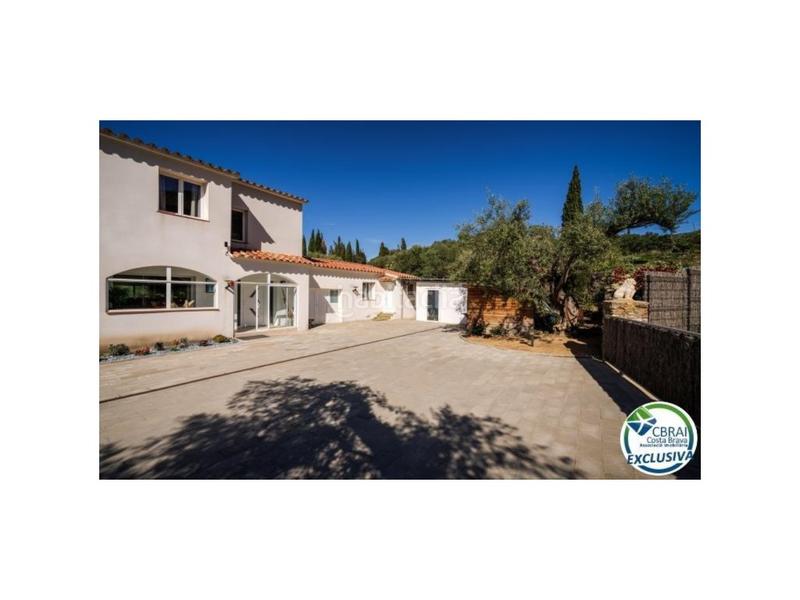 Foto 7f533d7c-99ca-4585-bad1-8d0e46eaff8c. Casa in carrer de l'olivera in Palau-saverdera