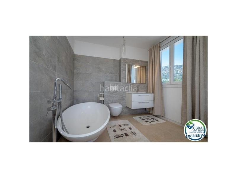 Foto d55e60dc-8056-45bb-8d1d-ffa6249c40cb. Casa in carrer de l'olivera in Palau-saverdera