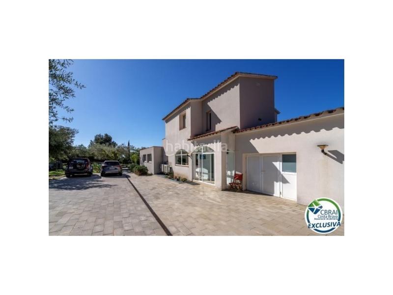 Foto f5dec65d-a59e-462a-afa9-d46380befbdc. Casa in carrer de l'olivera in Palau-saverdera