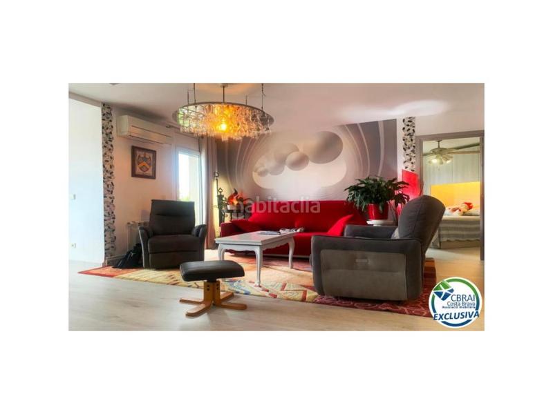 Foto 023930bb-1da8-40df-8f39-3bfb315244de. Piso en calle de les drassanes 6 amplio piso en venta a 100 metros del mar en Roses