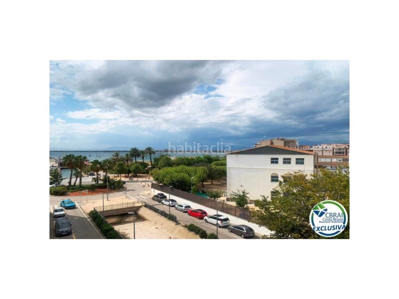 Foto 08ecb3d2-b25b-48d0-87eb-a97fb1814356. Piso en calle de les drassanes 6 amplio piso en venta a 100 metros del mar en Roses