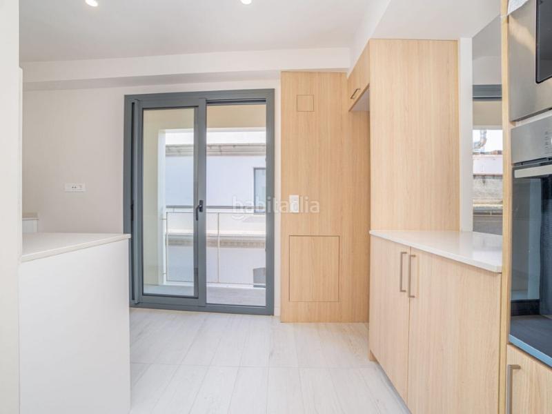 Foto 0ba2079a-d536-4902-b6d9-c70875f95c3f. Dúplex a calle pau 4 a Creu de la Mà Figueres