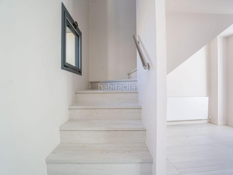 Foto 42d4c8b8-21cf-4b80-8c98-925dcd4900a0. Dúplex a calle pau 4 a Creu de la Mà Figueres