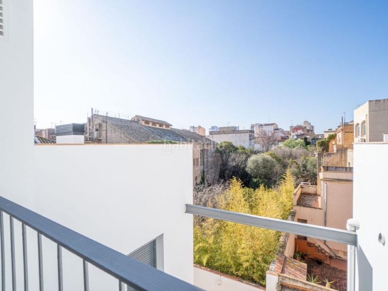 Foto 97f3fab0-0642-425b-aa78-06f54c4c5c78. Dúplex a calle pau 4 a Creu de la Mà Figueres