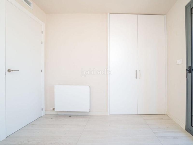 Foto c8dba56c-413d-4f9e-94c4-89367a097681. Dúplex a calle pau 4 a Creu de la Mà Figueres