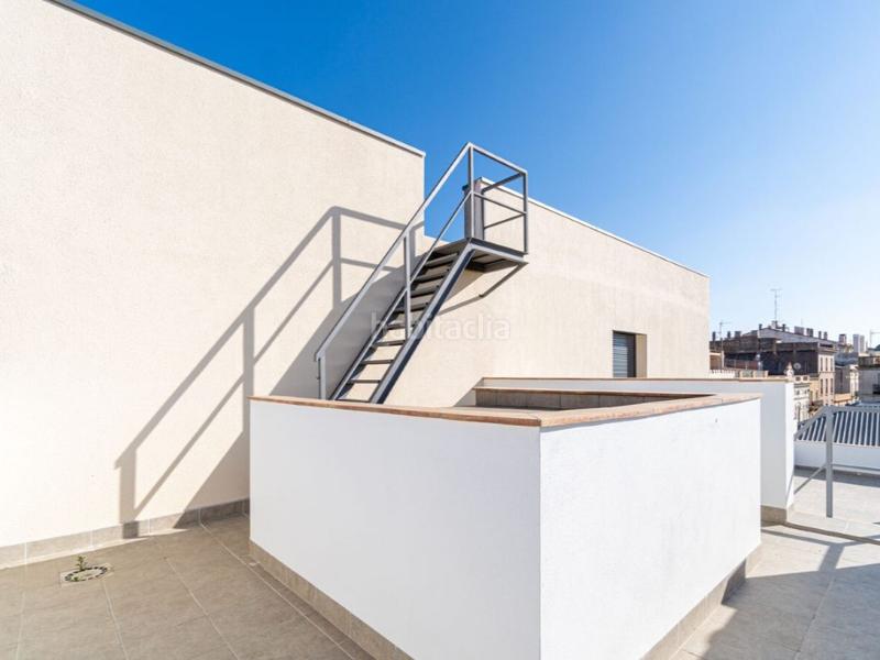 Foto f9ce36b7-4c11-4d10-884c-7b4f045ce9a3. Dúplex a calle pau 4 a Creu de la Mà Figueres