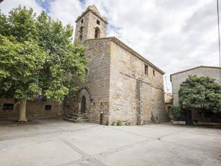 Maison  Calle baix de-palau. Casa del siglo xix con amplio terreno en palau de santa eulalia
