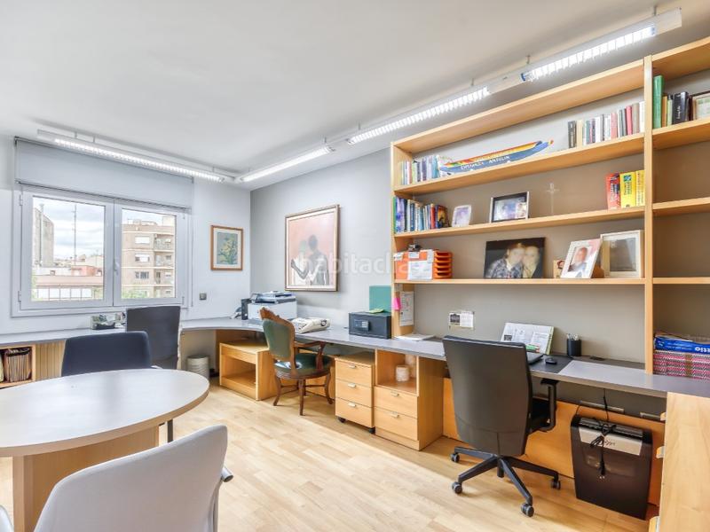 Foto 58704d6a-6437-41e7-9a9e-9a2fd829e3b2. Appartement dans calle mare de deu de montserrat 23 dans Figueres