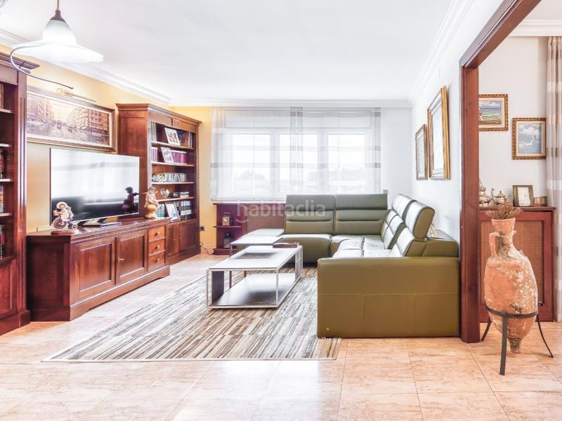 Foto 62c078a7-e2c8-427e-a192-d0a58778b608. Appartement dans calle mare de deu de montserrat 23 dans Figueres