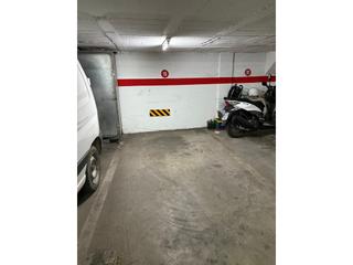 Autoparkplatz  Carrer sant antoni. Parking y trastero en figueres.