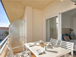 Location Appartement à Avinguda de roma. Piso reformado con piscina en estartit.
