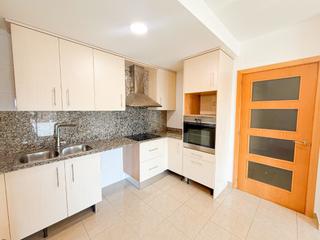 Appartement  Calle torras i bages. Piso en venta en creu de la ma