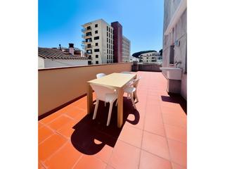 Flat in Avinguda de montgó. Piso de dos habitaciones con vistas al mar y gran terraza por me