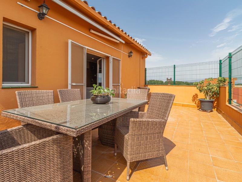 Foto ad6af767-d563-4c33-889e-e60107ae9a1f. Duplex dans Eixample-Horta Capallera Figueres