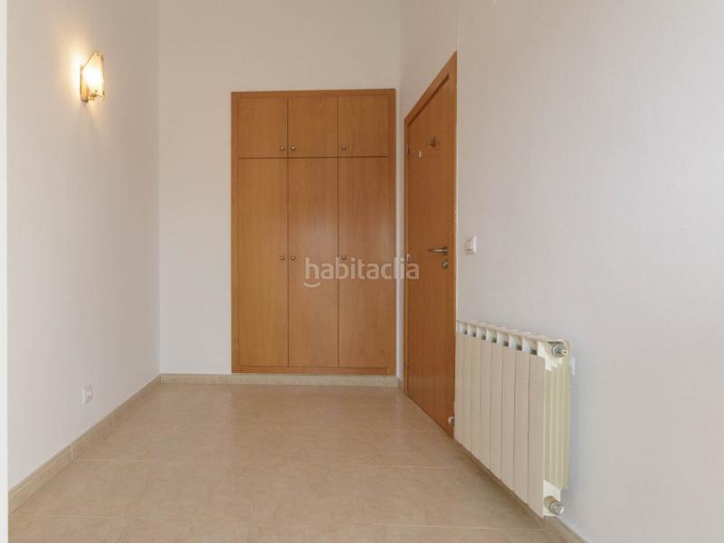 Foto 1b81626c-9252-4996-8f1e-aaa0be74dec6. Duplex with heating parking in Creu de la Mà Figueres