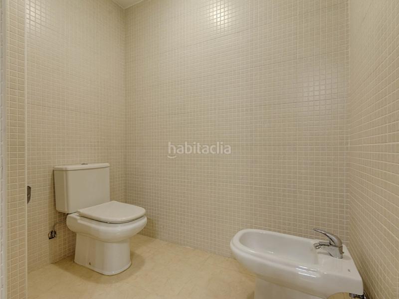 Foto 80d27892-ef02-418b-a564-b67a8ab36535. Duplex with heating parking in Creu de la Mà Figueres