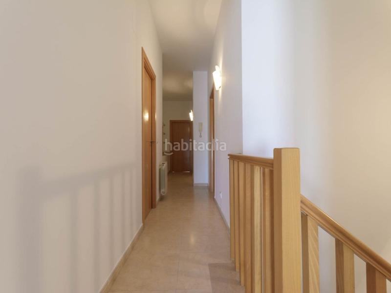 Foto fe03087b-d8b3-40bb-8aaa-3a7a49e1bf59. Duplex with heating parking in Creu de la Mà Figueres