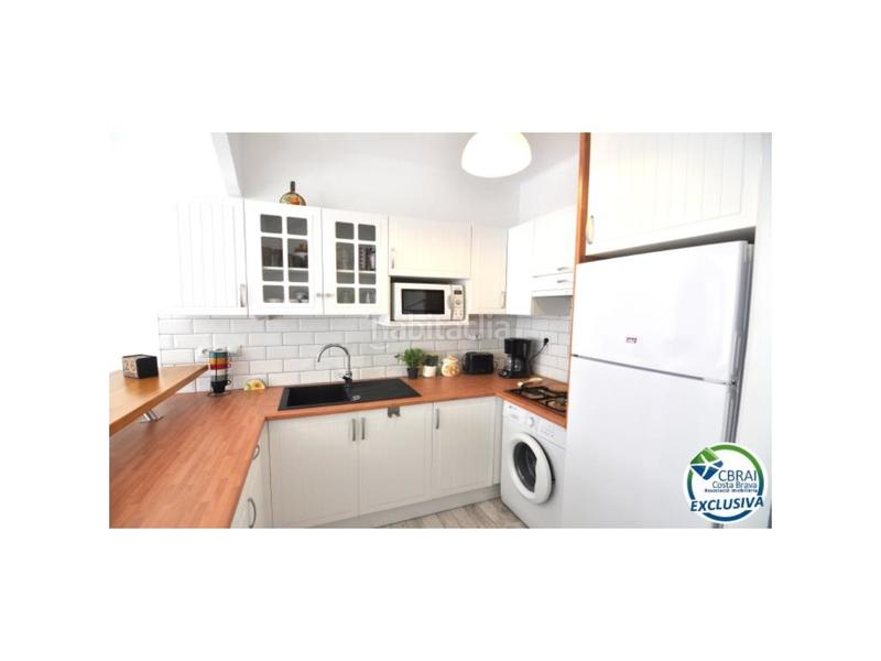 Foto a8089771-c60c-4e9f-8a48-967e9fdcdc5d. Appartement dans calle de miguel de cervantes 25 dans Roses