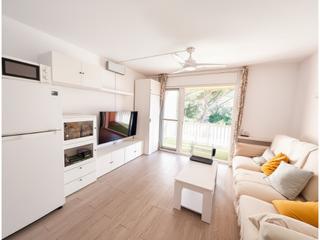 Estudi  Barrio rodors 14. La playa de pals a 2  estudio con piscina y jardin