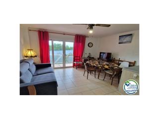 Piso en Calle cap norfeu 55. Apartamento en el centro de roses, a tan solo 160 metros del mar