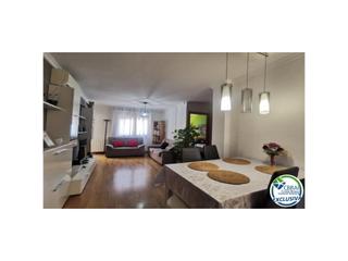 Pis  Carrer pení. Amplio piso familiar con 4 habitaciones