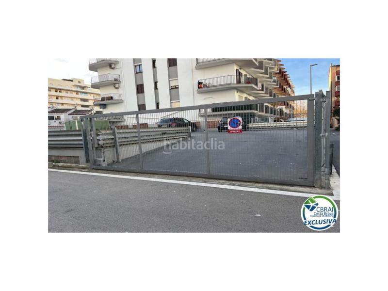 Foto 0b0d9e7a-b77e-4d2f-82ea-7e4f8a82b65e. Car parking in Muga - Gran Reserva - Badia Empuriabrava