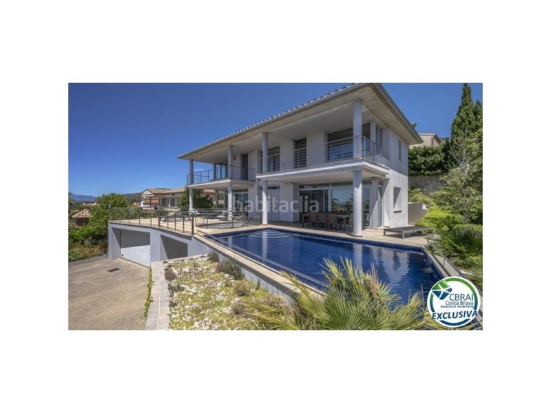 Foto 52abd789-fc44-4605-9de3-9965a8667b27. Chalet in carrer d'alemanya 74 in Palau-saverdera