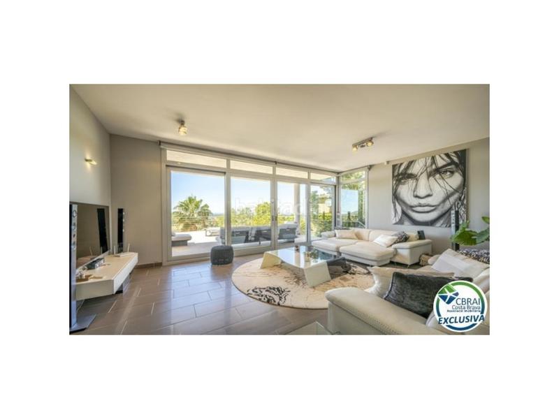 Foto 6417a802-d328-44cd-bfc4-0782a3da60ee. Chalet in carrer d'alemanya 74 in Palau-saverdera