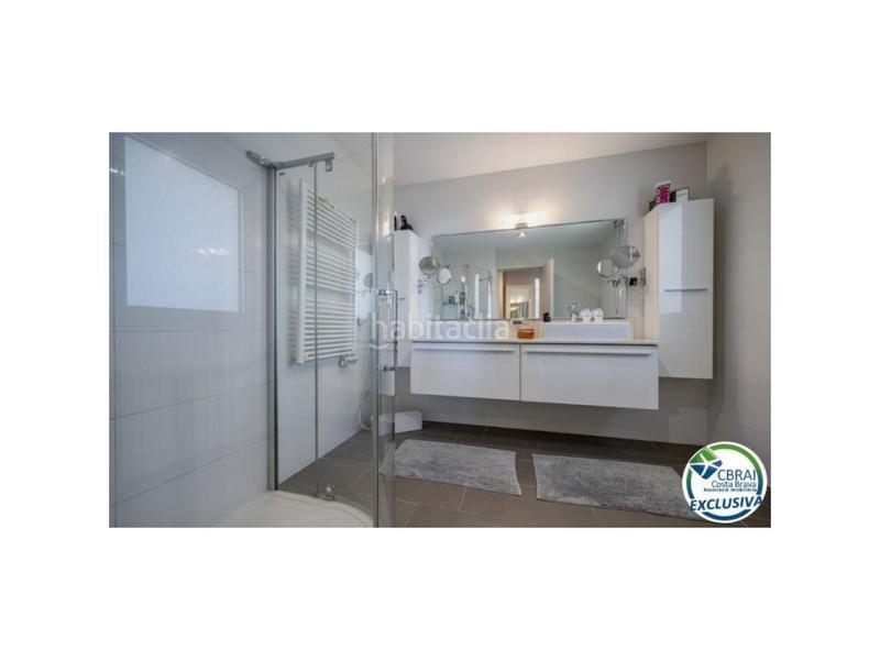 Foto 8f65d138-b6e1-450b-a8c6-fb60470fadcf. Chalet in carrer d'alemanya 74 in Palau-saverdera