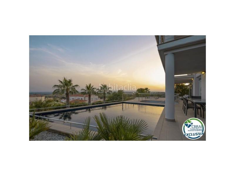 Foto a436d79d-fe57-4463-af91-0479a80beec7. Chalet in carrer d'alemanya 74 in Palau-saverdera