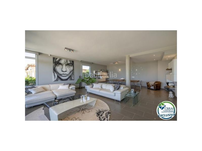 Foto a508c40f-5a6f-4676-8b19-5448d842cd79. Chalet in carrer d'alemanya 74 in Palau-saverdera