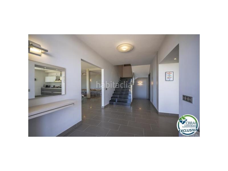 Foto a9a4672f-b849-438b-8b39-db2335b33c15. Chalet in carrer d'alemanya 74 in Palau-saverdera