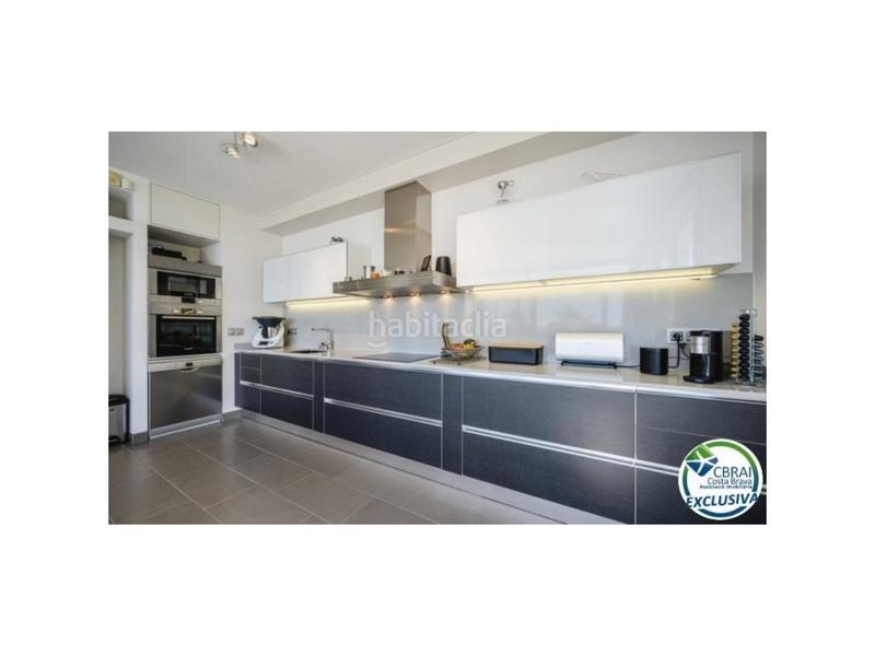 Foto b3cfe7c9-b57f-4413-aee5-8796b1bd9349. Chalet in carrer d'alemanya 74 in Palau-saverdera