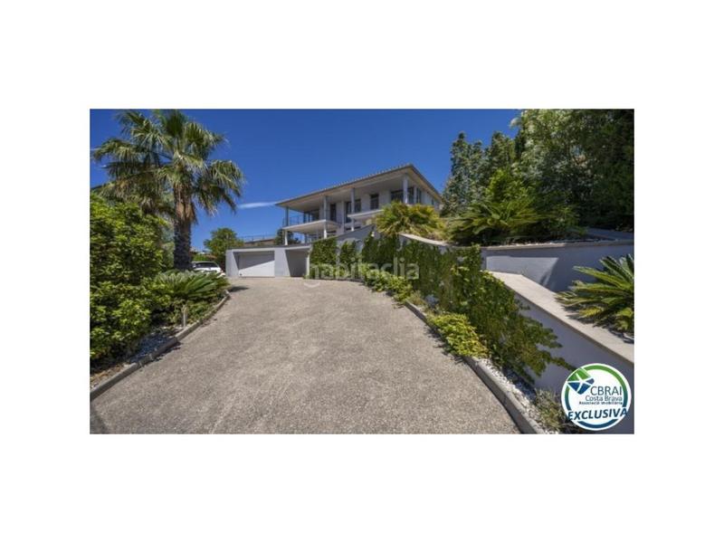 Foto d15a9b9c-1949-4354-beb7-f29d01046147. Chalet in carrer d'alemanya 74 in Palau-saverdera