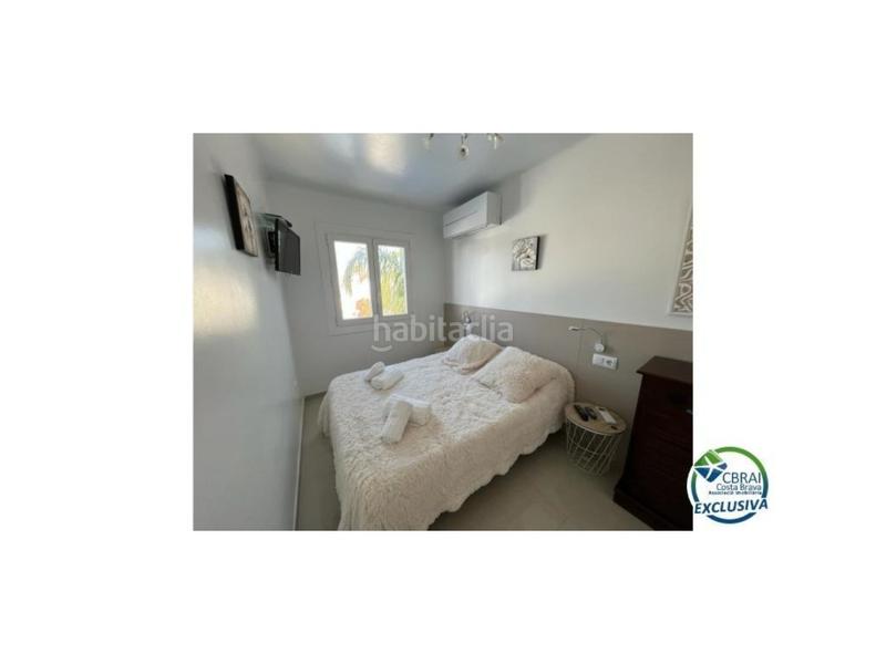 Foto be46720d-314a-4a25-b3b0-0806b9a6f673. Haus in carrer falconera 24 in Cap Ras - Creus - Falconera Empuriabrava